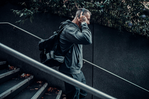 7 Gym Bag Essentials Every Athlete Needs